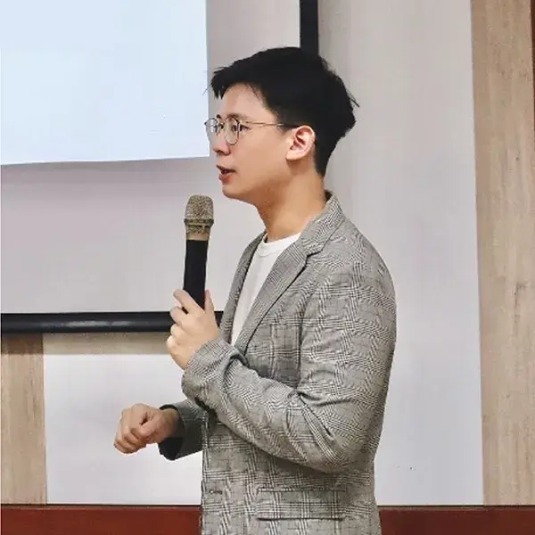 Henrywen Author